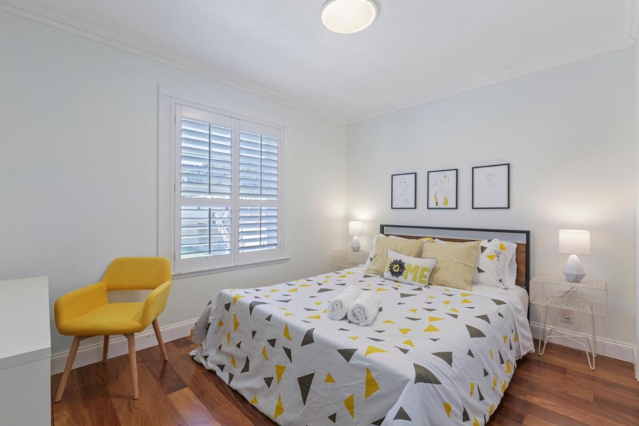 @ Marbella Lane - Buckingham Place Laundry + P Пасифика Екстериор снимка